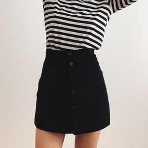 **SOLD** AA black corduroy mini skirt 🖤